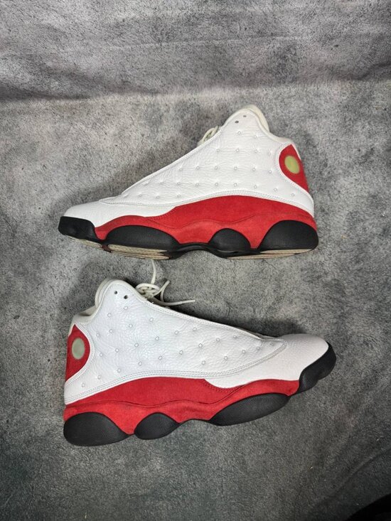 Size 12 | Jordan 13 Chicago With Box | Pre-Owned